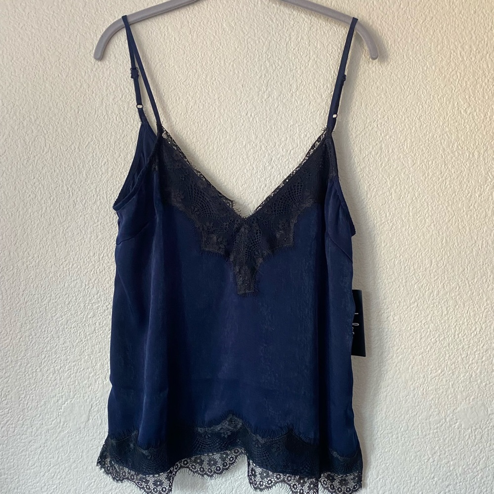 NWT Lulu’s Lace Cami